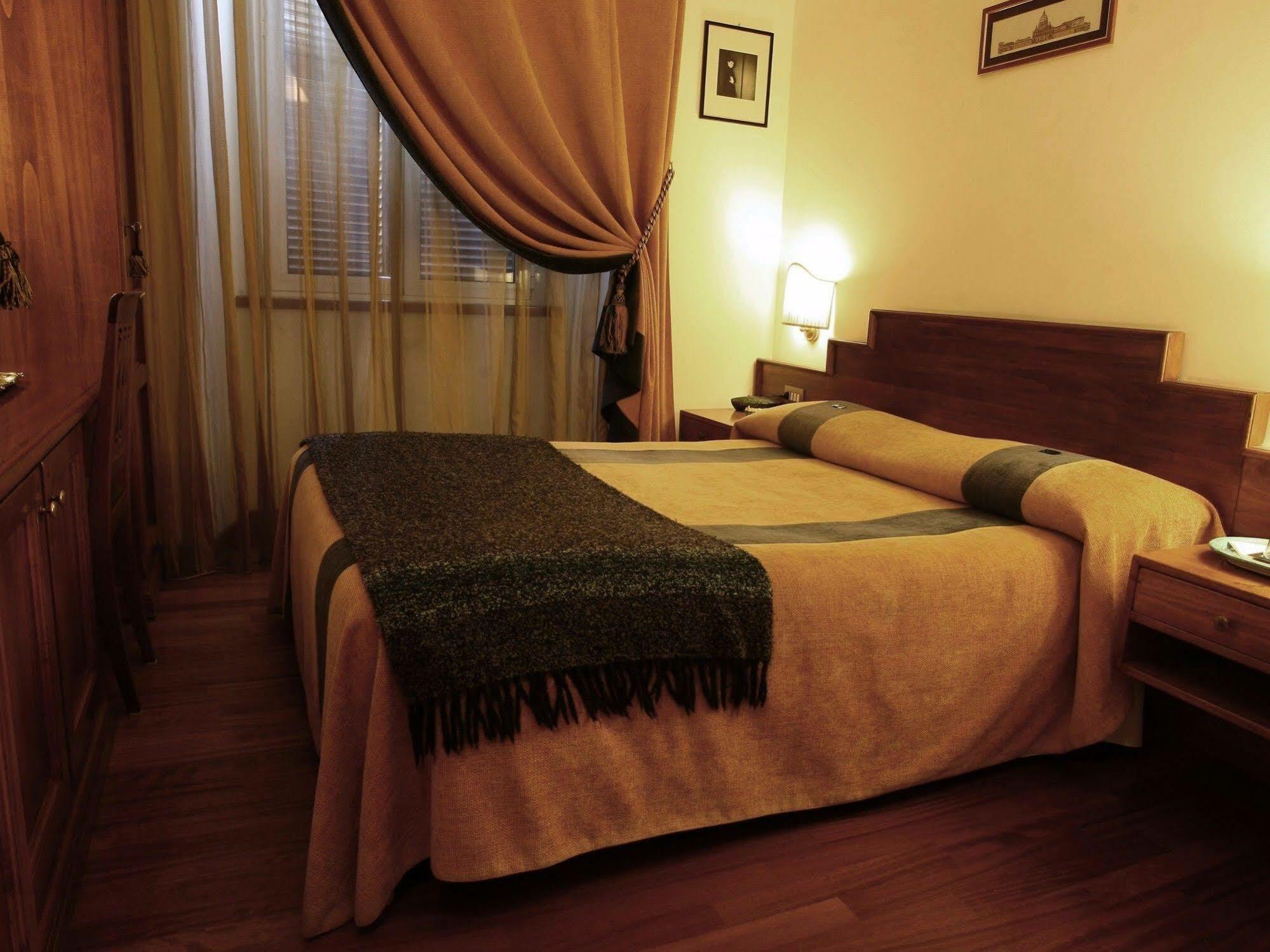 로마 Al Colonnato Di San Pietro B&B 외부 사진